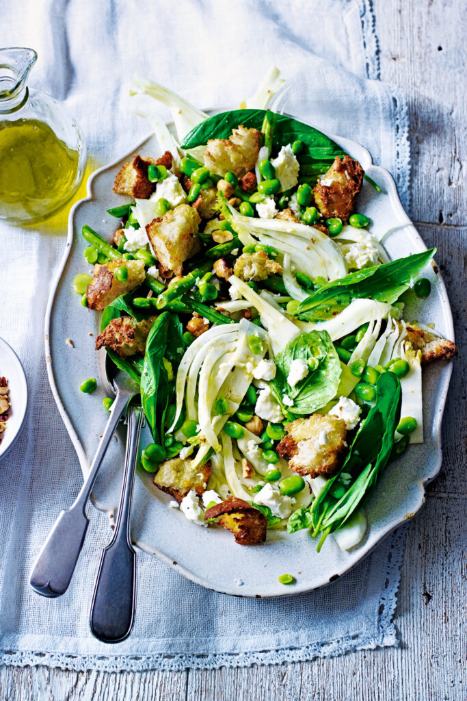 venkel-tuinbonensalade met hazelnoten en feta