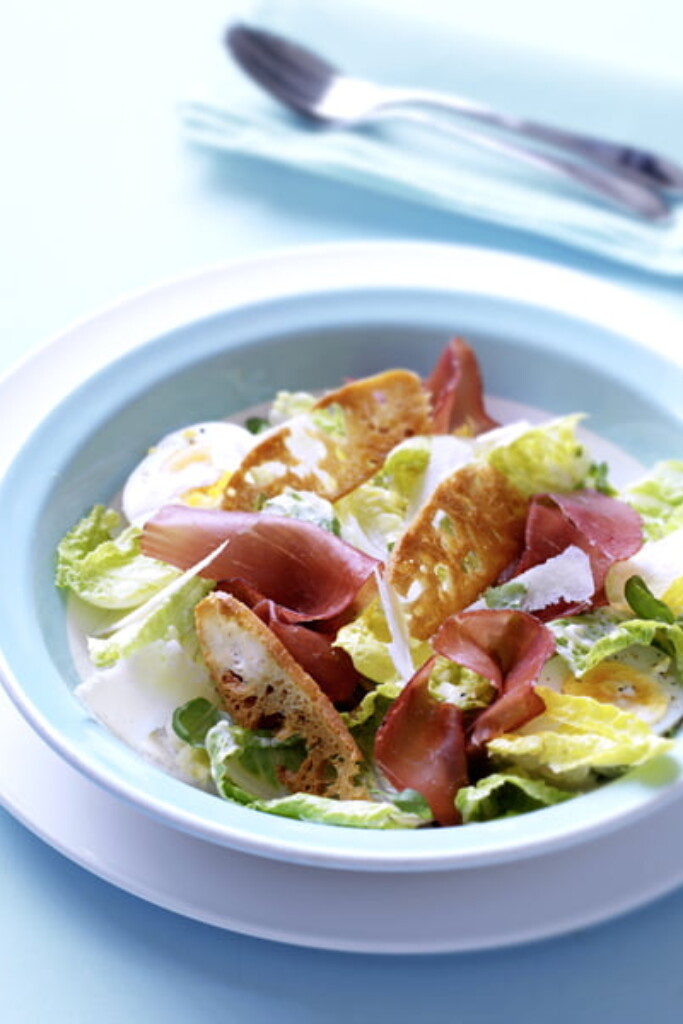 Bindsla met caesardressing en bresaola