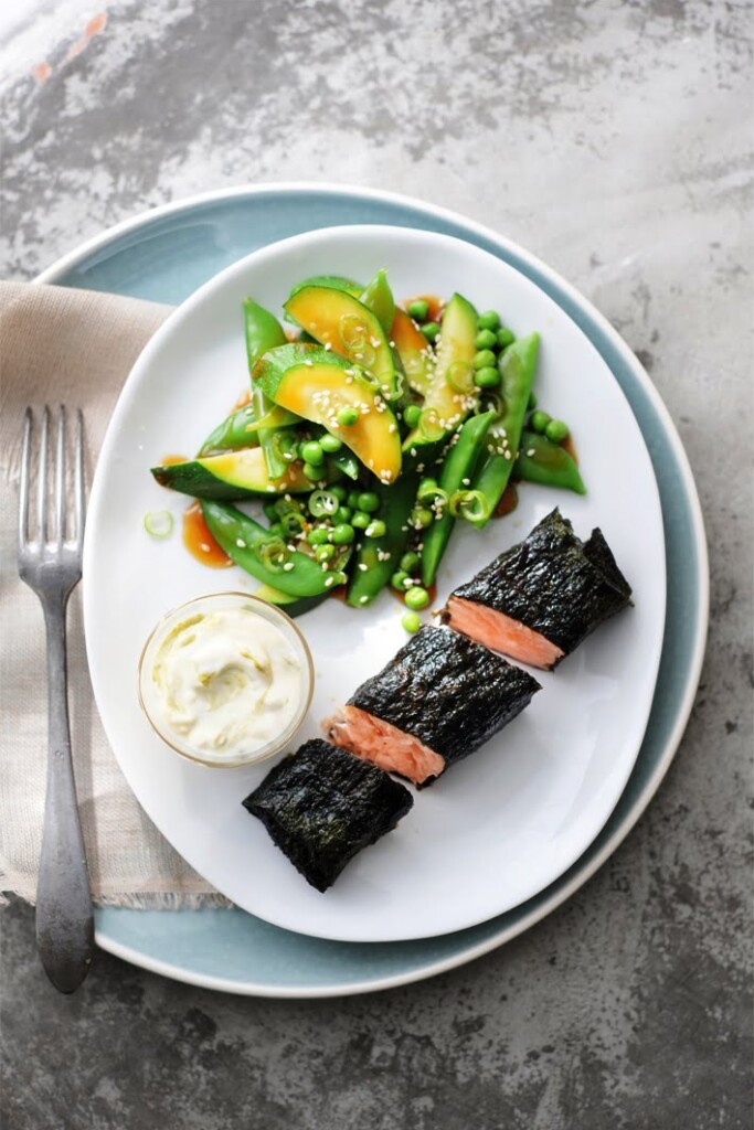 zalm teriyaki in nori-vellen met voorjaarsgroenten