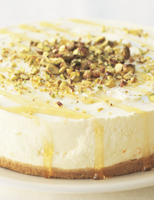 cheesecake met yoghurt, honing en pistacheconfetti