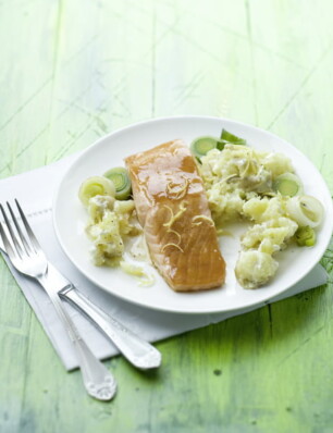 Zalm met frisse roomsaus en aardappelen