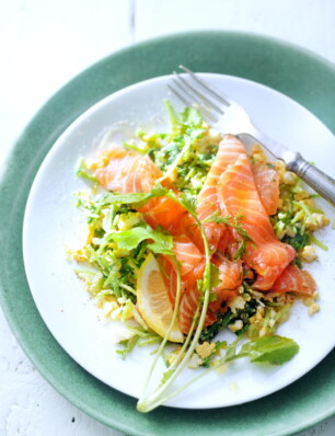 gestoomde raapsteeltjes met gravlax