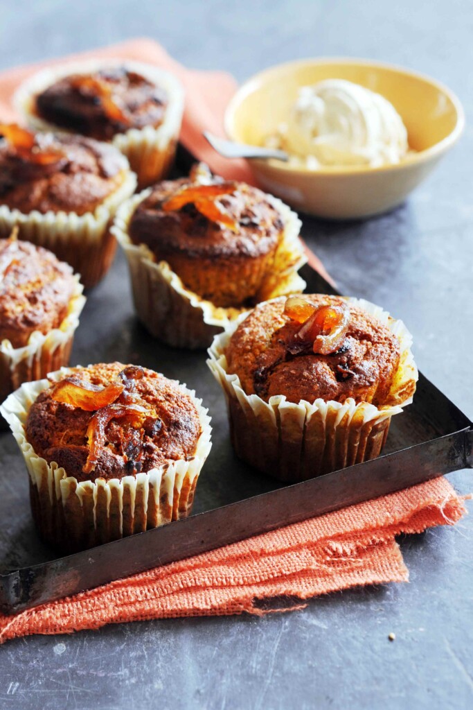 spicy wortelmuffins met hazelnoten en dadels