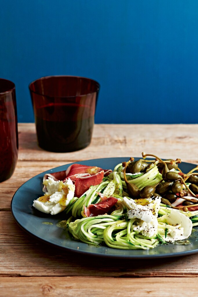 courgetti met citroenboter, mozzarella en prosciutto