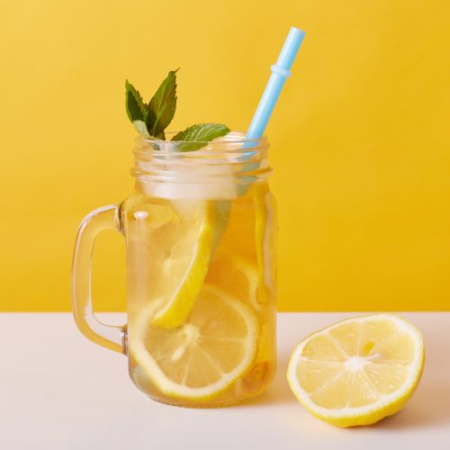 limonade in een groot glas