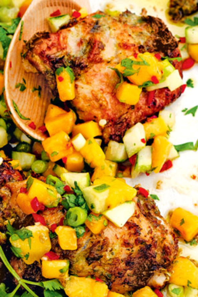 kruidenkip met mangosalsa