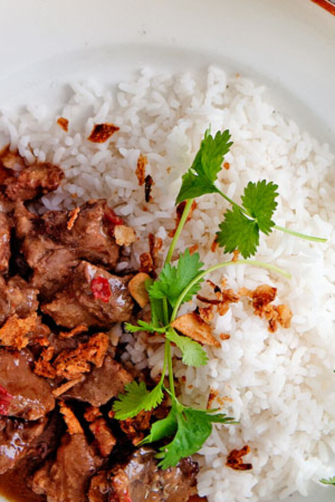 rendang daging met atjar