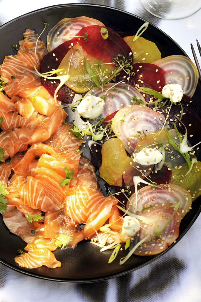 gravlax met koriander en bietensalade