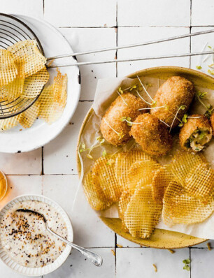 kroket met prei, schwarzwalder en aardappelwafeltjes