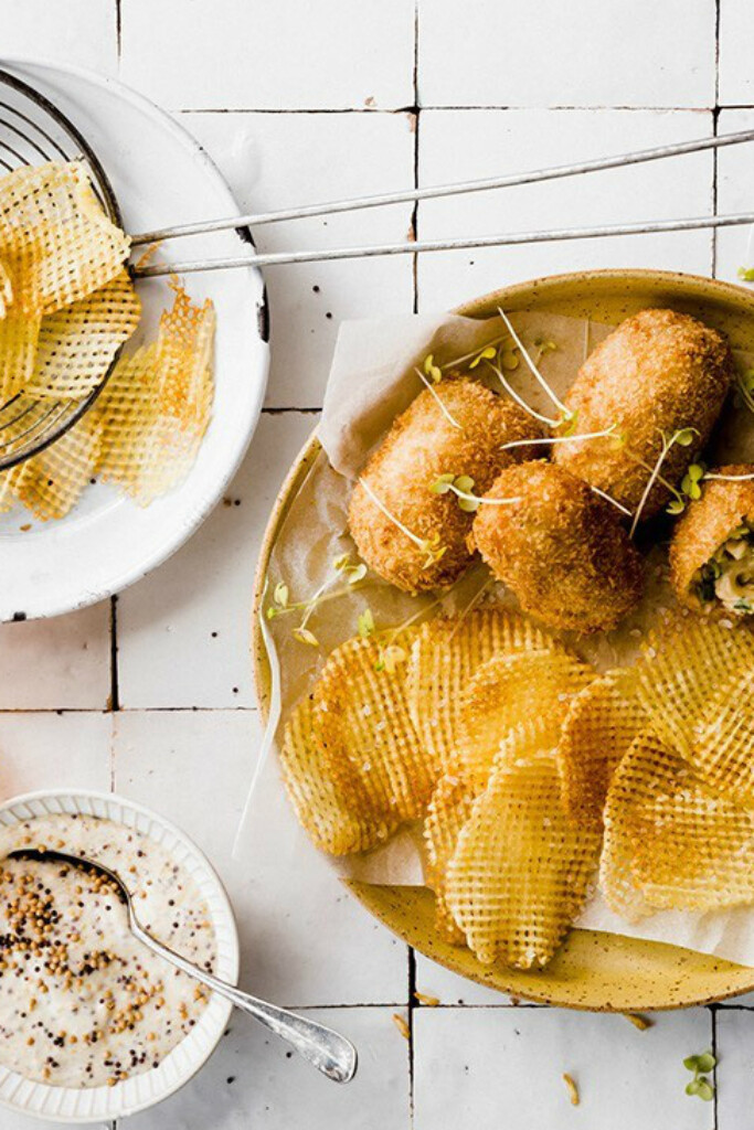 kroket met prei, schwarzwalder en aardappelwafeltjes