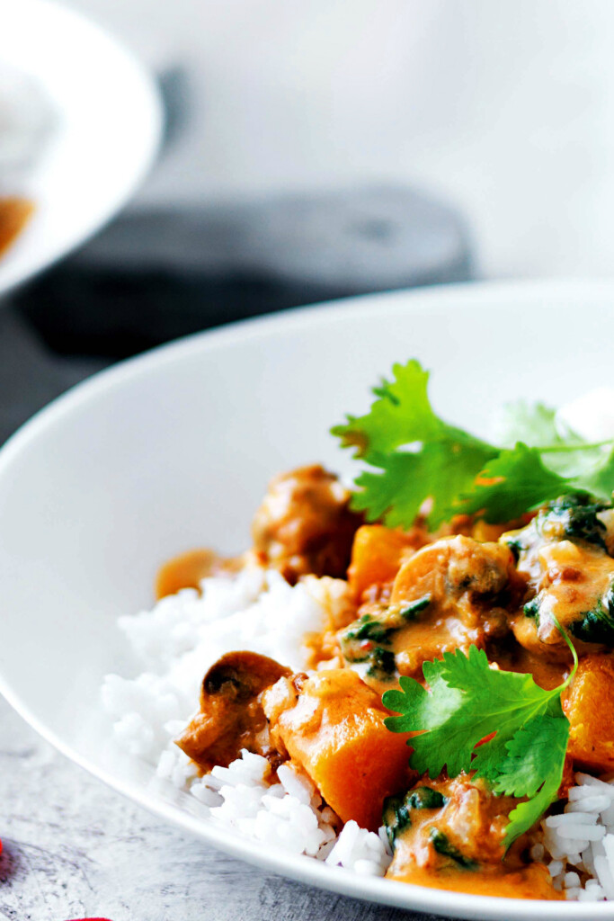 pompoencurry met linzen en paddenstoelen