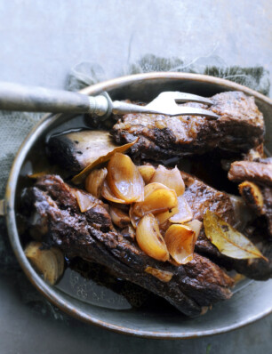 tripel ribs op zijn vlaams met kruidnagel