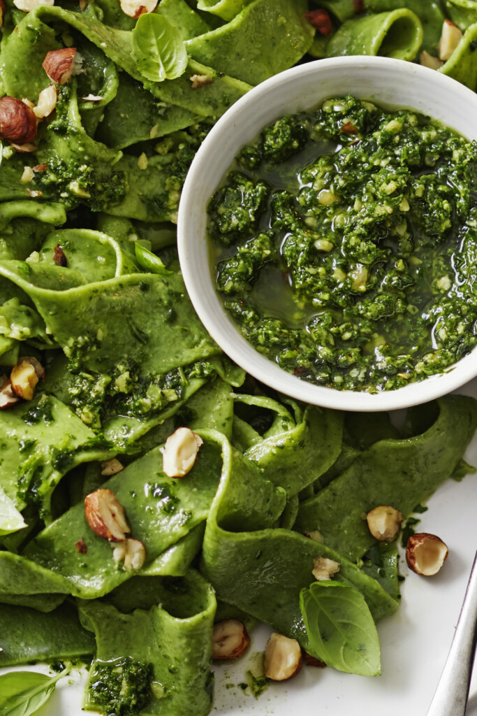 boerenkoolpasta met pesto van Eke