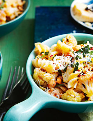 Geroosterde bloemkool met chili en fusilli