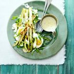 salade asperges pistache en citroen-tijmdressing | delicious