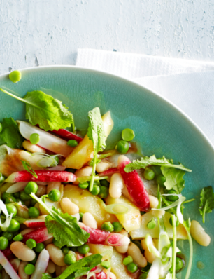 opperdoezer-salade met bonen en groenten