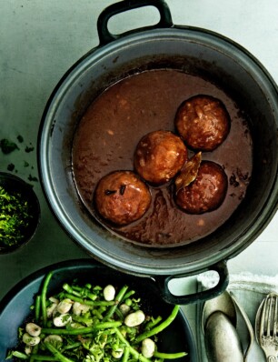 Limburgse gehaktballen met bonenmelange