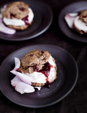 Chocoladescones met cranberry’s