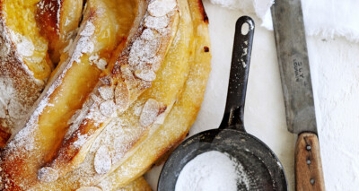 vlechtbrood met lemon curd en cranberry-vanilleboter