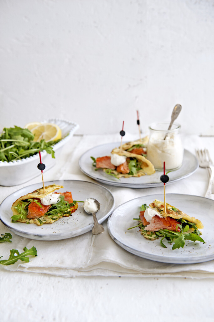 omelet met zalm en rucola