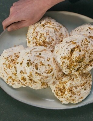 VIDEO| delicious. helpt meringue maken