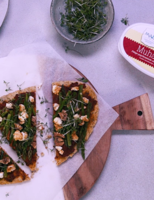 naanpizza met muhammara