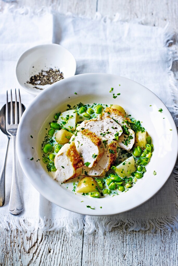 kipfilet met tuinbonen en kruiden