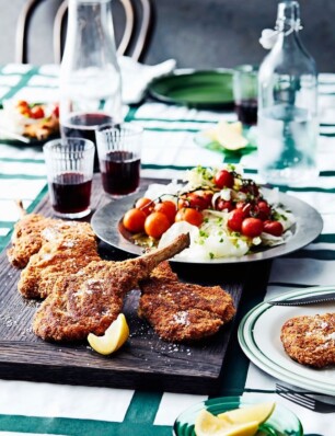 kalfskoteletten met saffraantomaten-venkelsalade