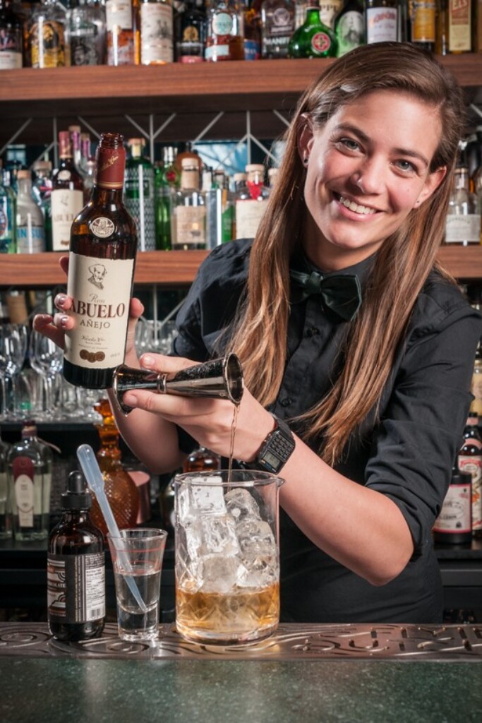 Tess Posthumus beste vrouwelijke bartender ter wereld