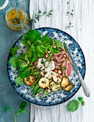 Franse biefsalade met courgette en roquefort