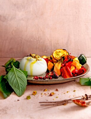 9x salade met burrata omdat we nog lang niet burrata-moe zijn