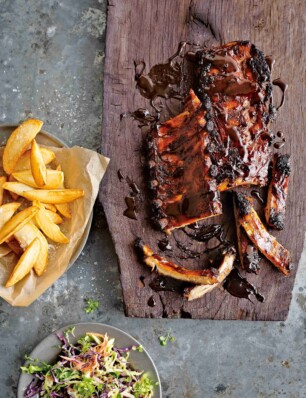 kruidige spareribs met ananas-hoisinglazuur