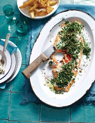 zalmforel met tahin en kruidensalade