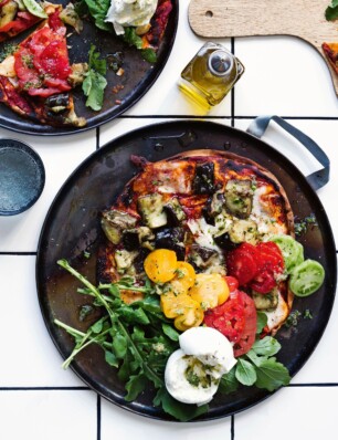 snelle pizza met aubergine en knoflook