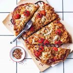 groentepizza met pittig ‘gehakt’ van bloemkool - delicious