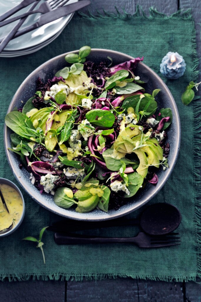 Salade van gepekelde rode kool met roquefort