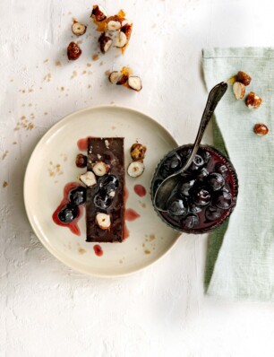 gezouten truffelreep met amarene kersen en karamelnoten