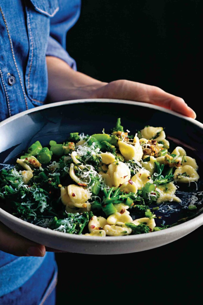 orecchiette met bimi en paddenstoelen