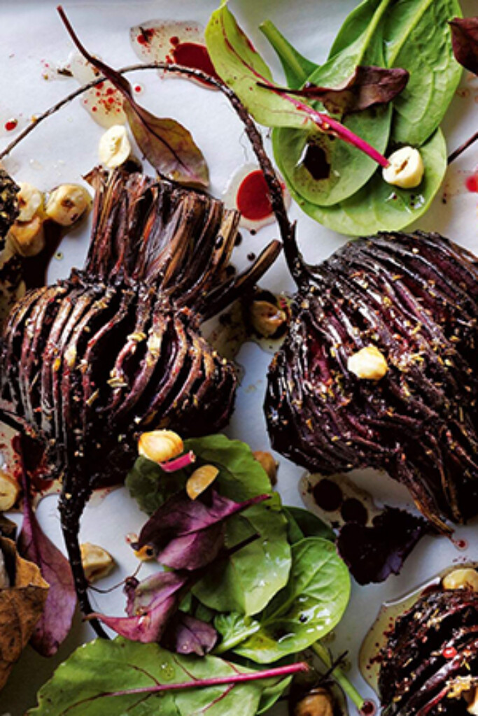 hasselbackbieten met geitenkaas & sinaasappelsalade