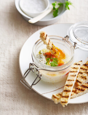 Oeufs en cocotte met heilbot