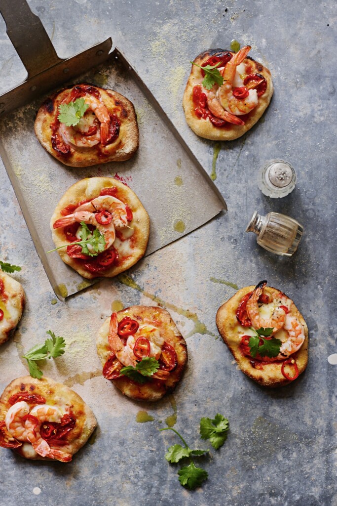 pittige mini-pizza’s met garnalen