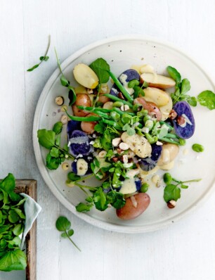 Aardappel-bonensalade met geitenyoghurt