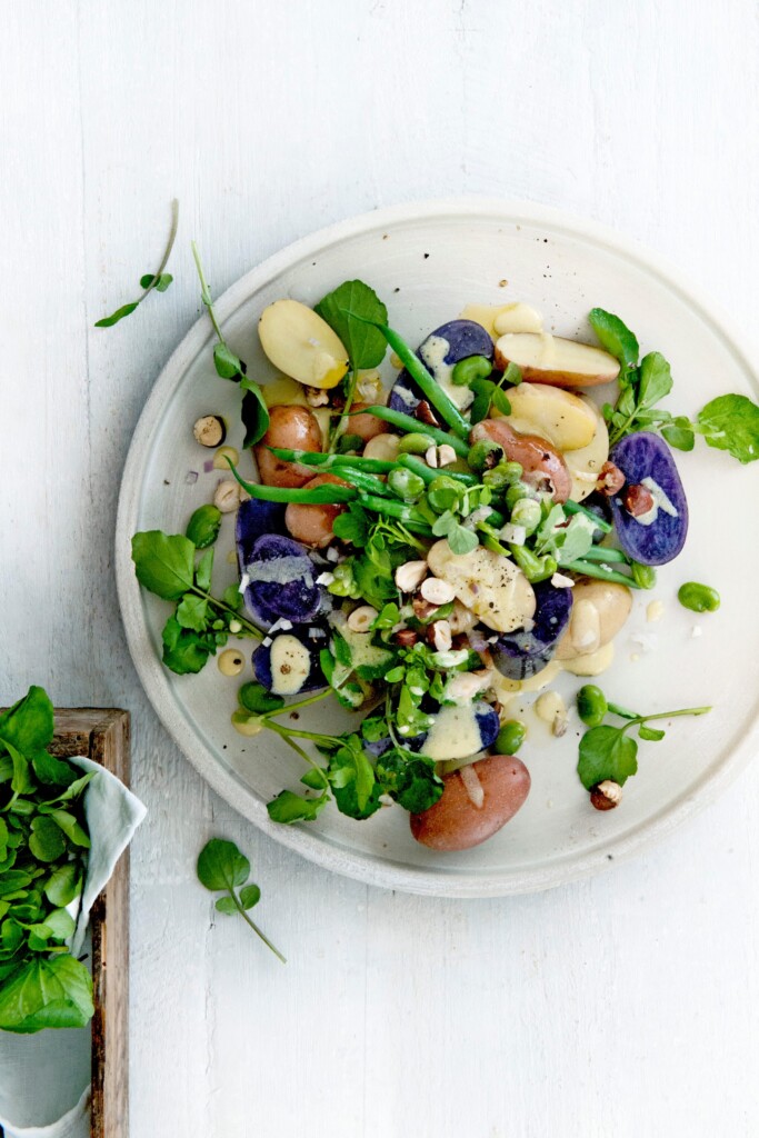 Aardappel-bonensalade met geitenyoghurt