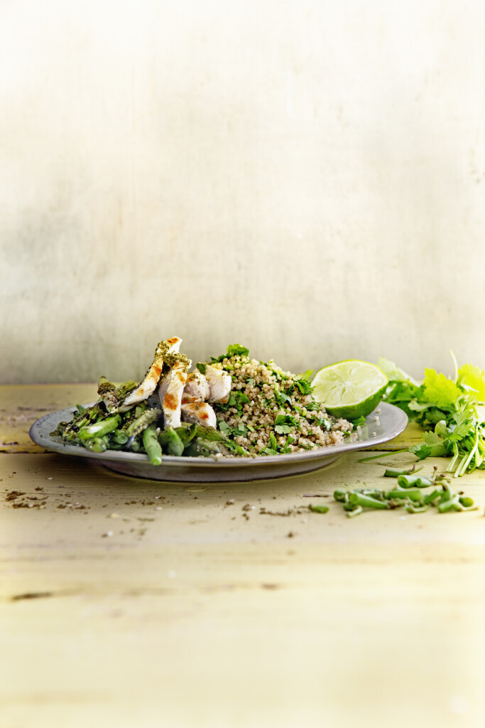 gegrilde kipfilet met sperziebonen, za’atar en korianderquinoa