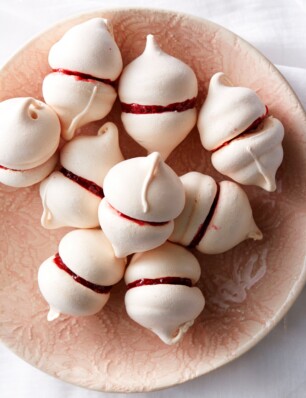 feestelijke frambozenmeringues