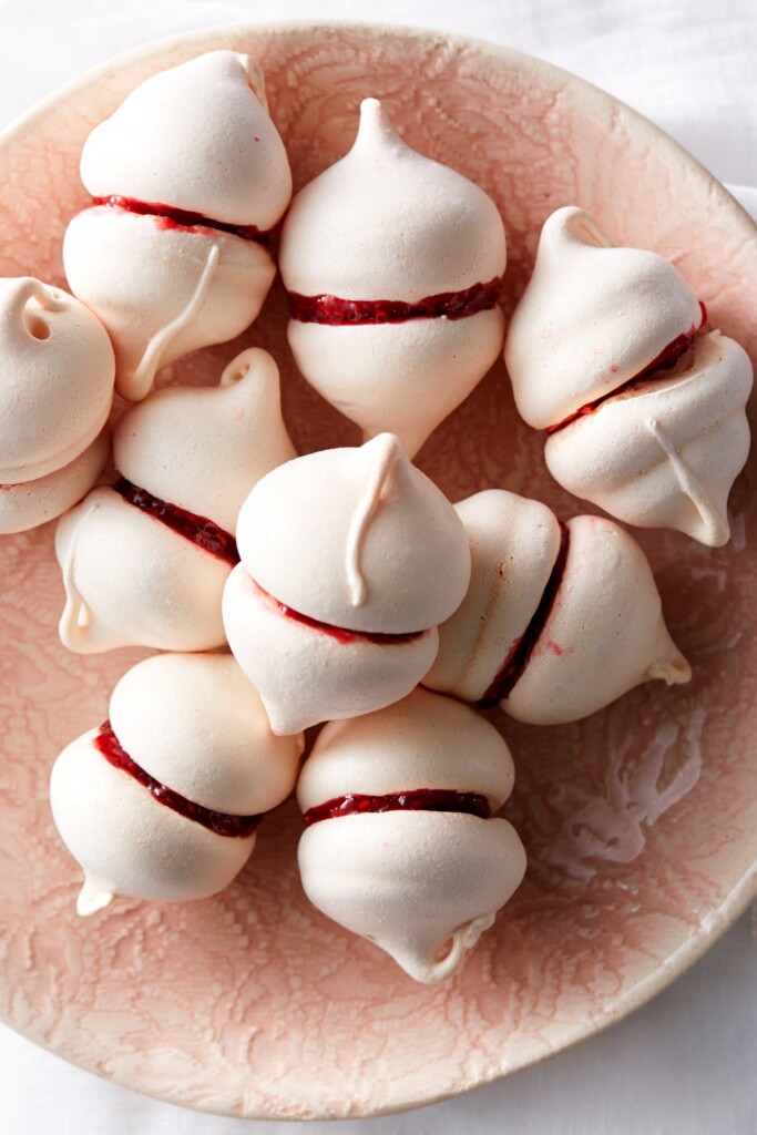 feestelijke frambozenmeringues