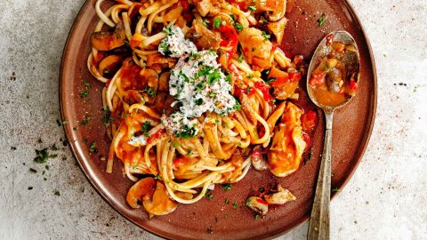 kipgoulash met linguine - delicious