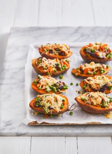 gevulde zoete aardappel met pancetta & oude kaas - delicious