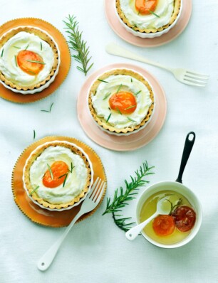 tartelettes met ‘abrikozeneitjes’