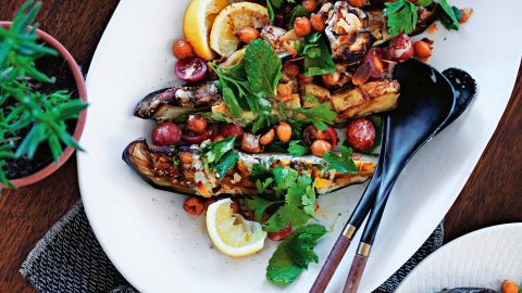 aubergines met tahinidressing - delicious